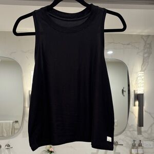 Vuori Black Muscle Tee